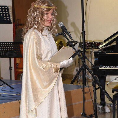 Foto: Sabine B�ssert
Datum: 10.12.2023
Ort: Igensdorf - Aula Grundschule
Motiv: Adventskonzert Sing- und Musikschule